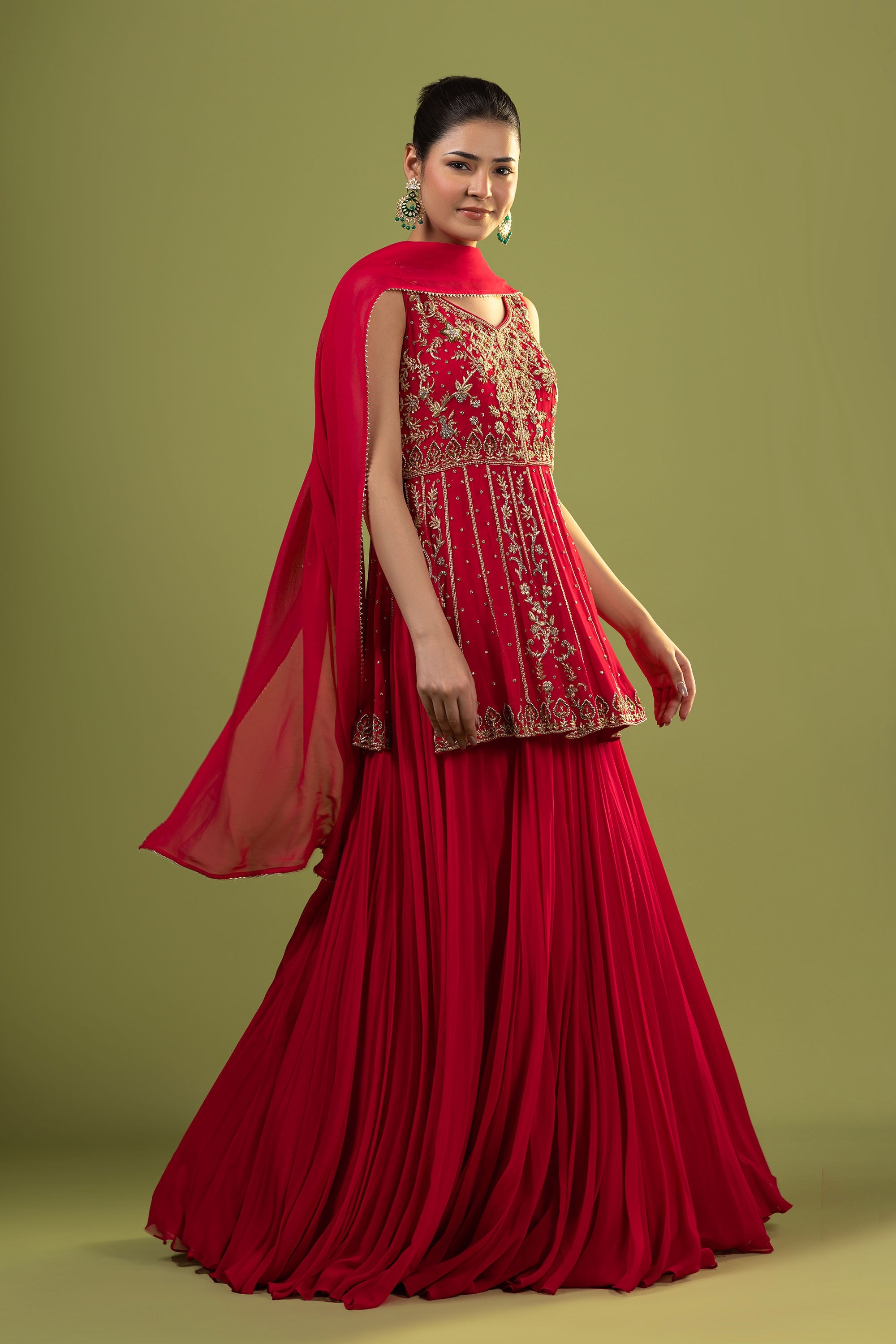 Red short peplum with sharara