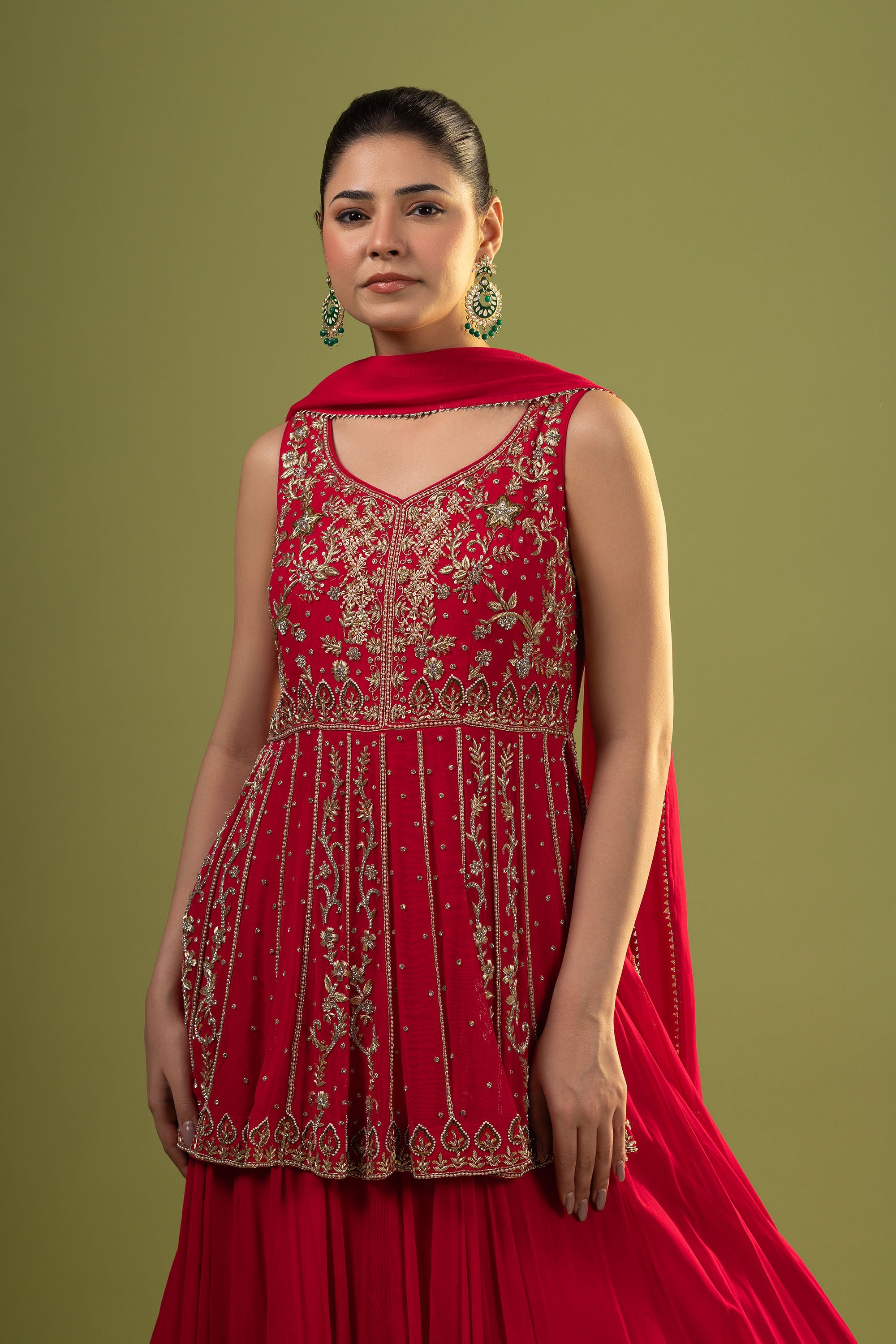 Red short peplum with sharara