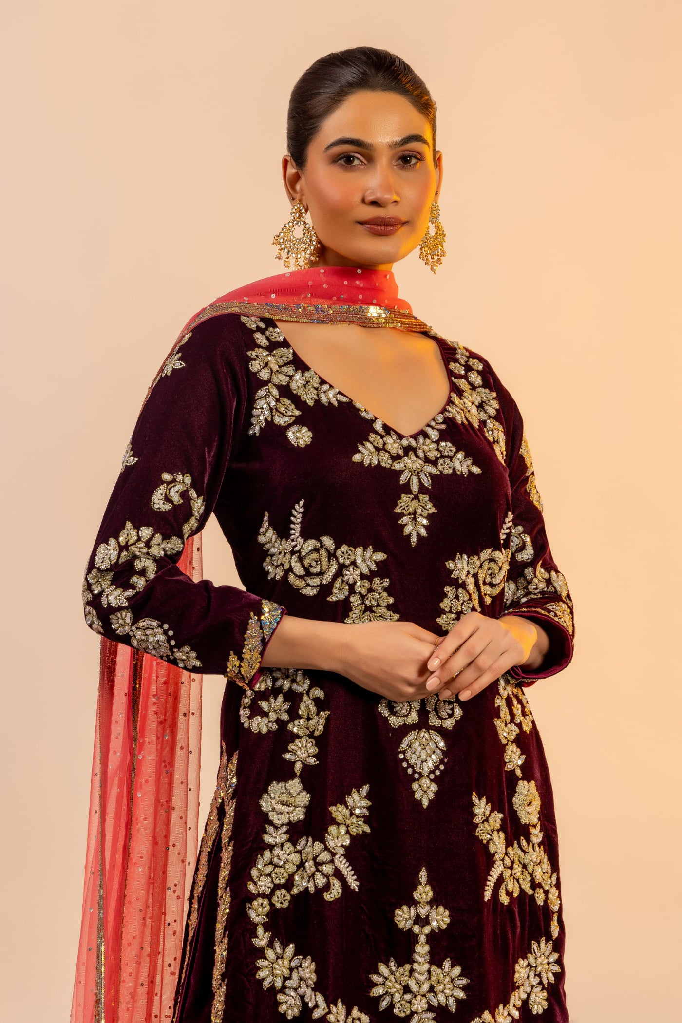 Wine velvet swarosvki studded straight shirt and pants