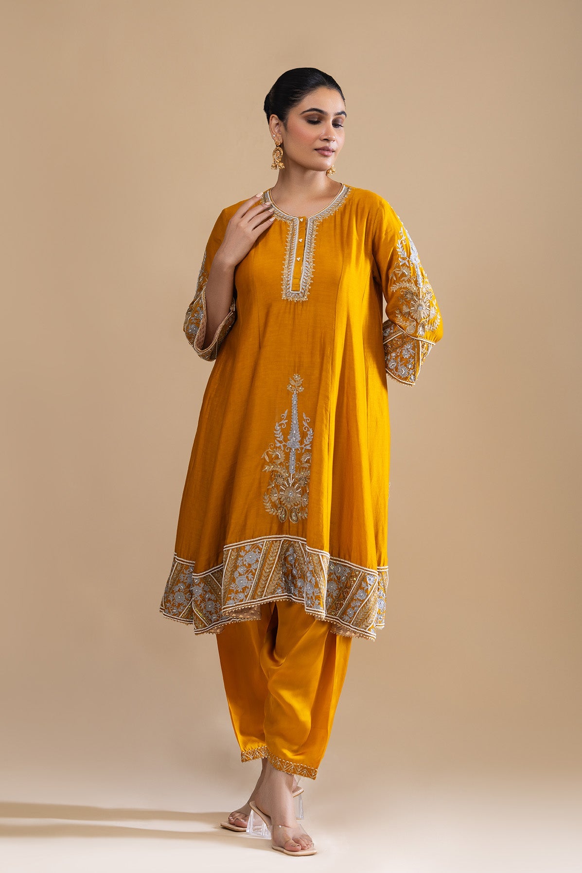 Noor-e-Kanwal Anarkali Salwaar Ensemble