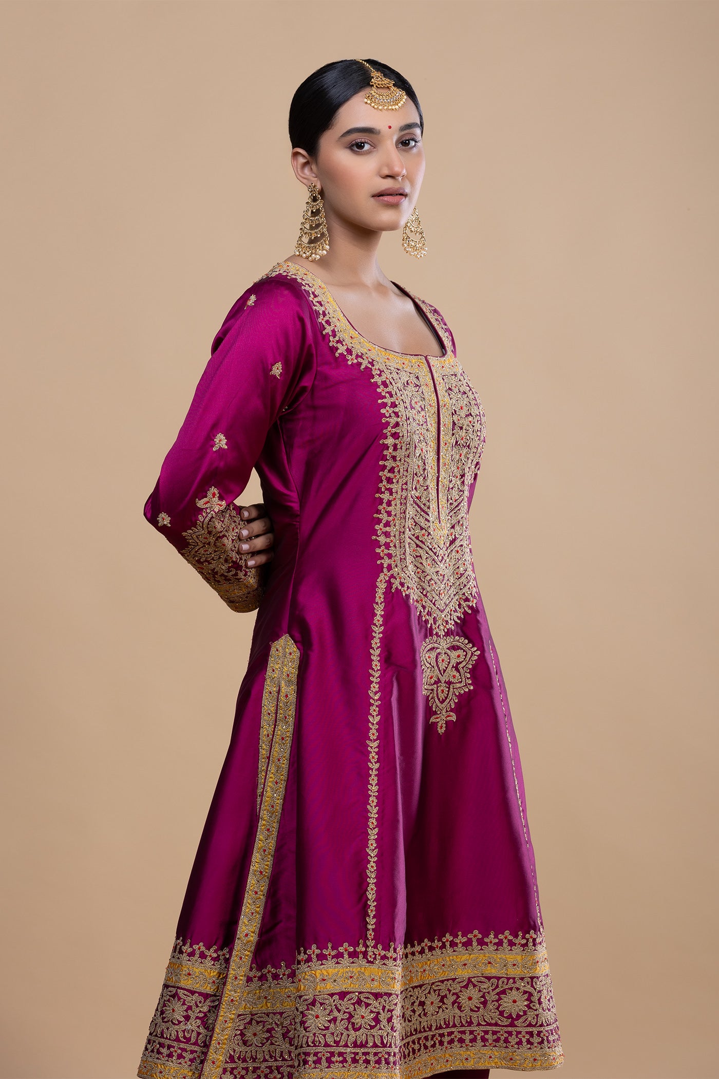 Hoor Wine Salwar Kameez