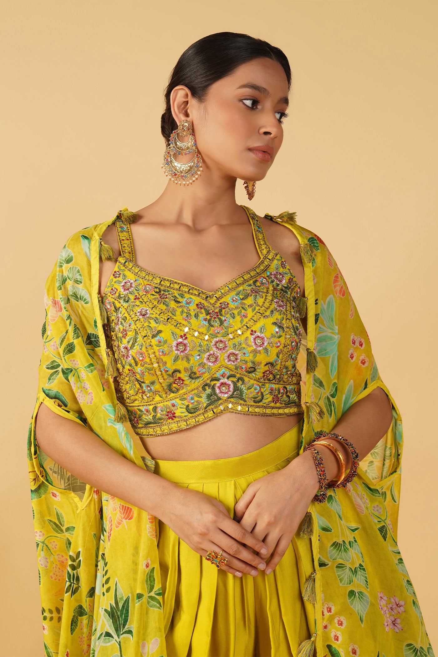 Pihu Dhoti Set With Cape