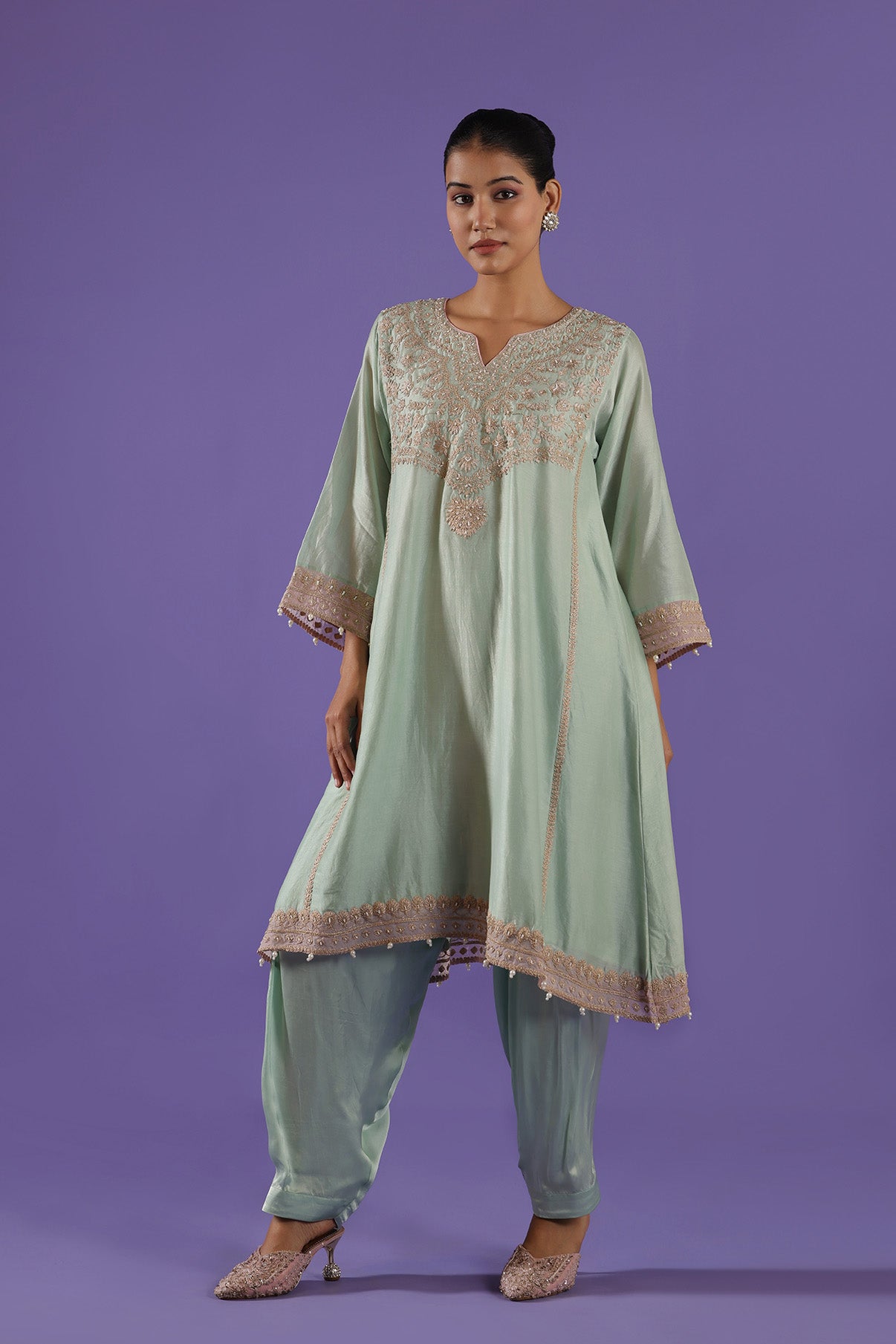 Mridvika Choga Salwar set