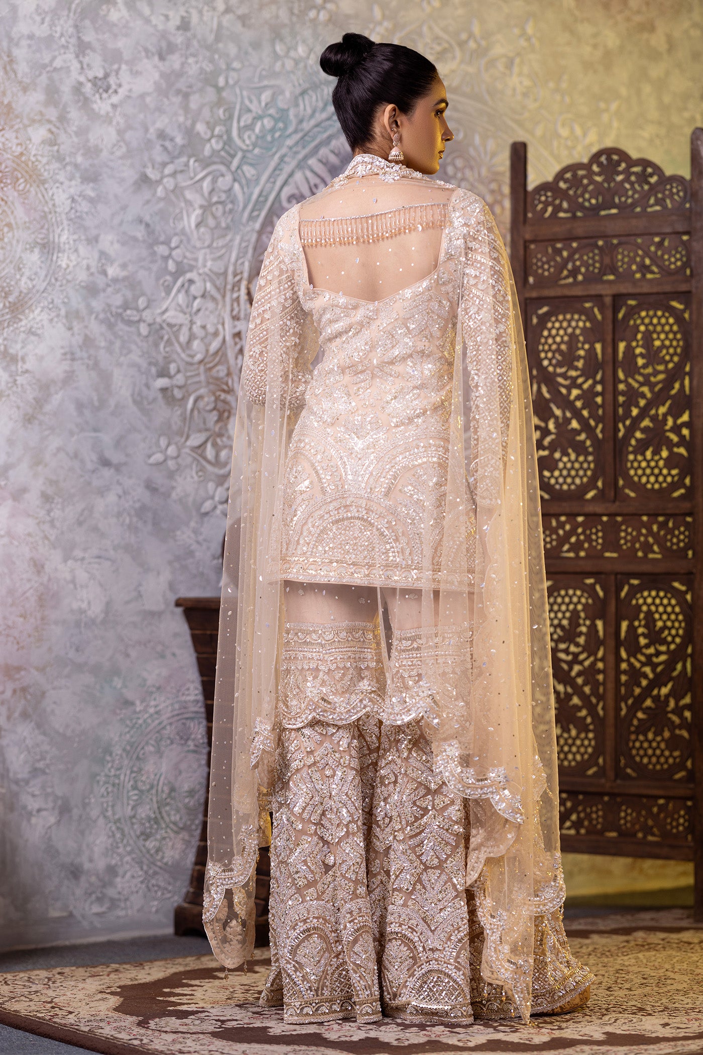 Cream net work short shirt