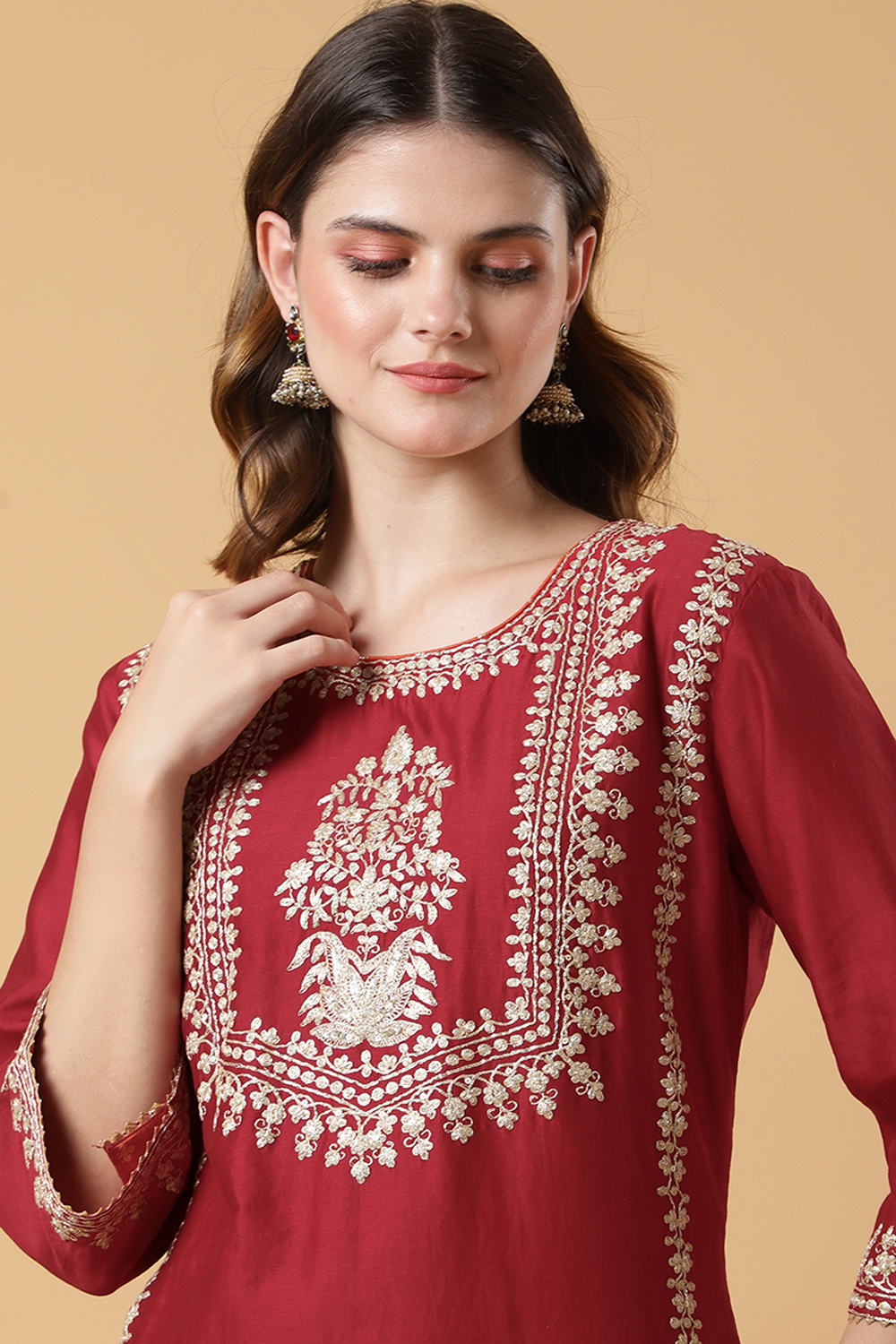 Surkh rang Suit Set