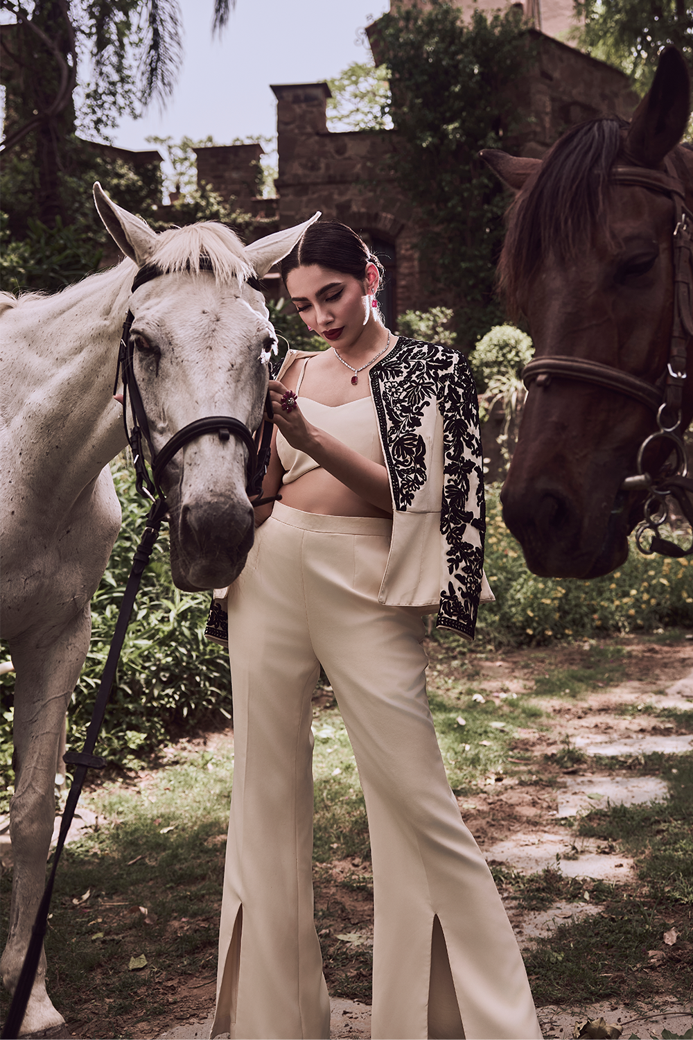 Nazneen ShortJacket & Bell Bottom Set