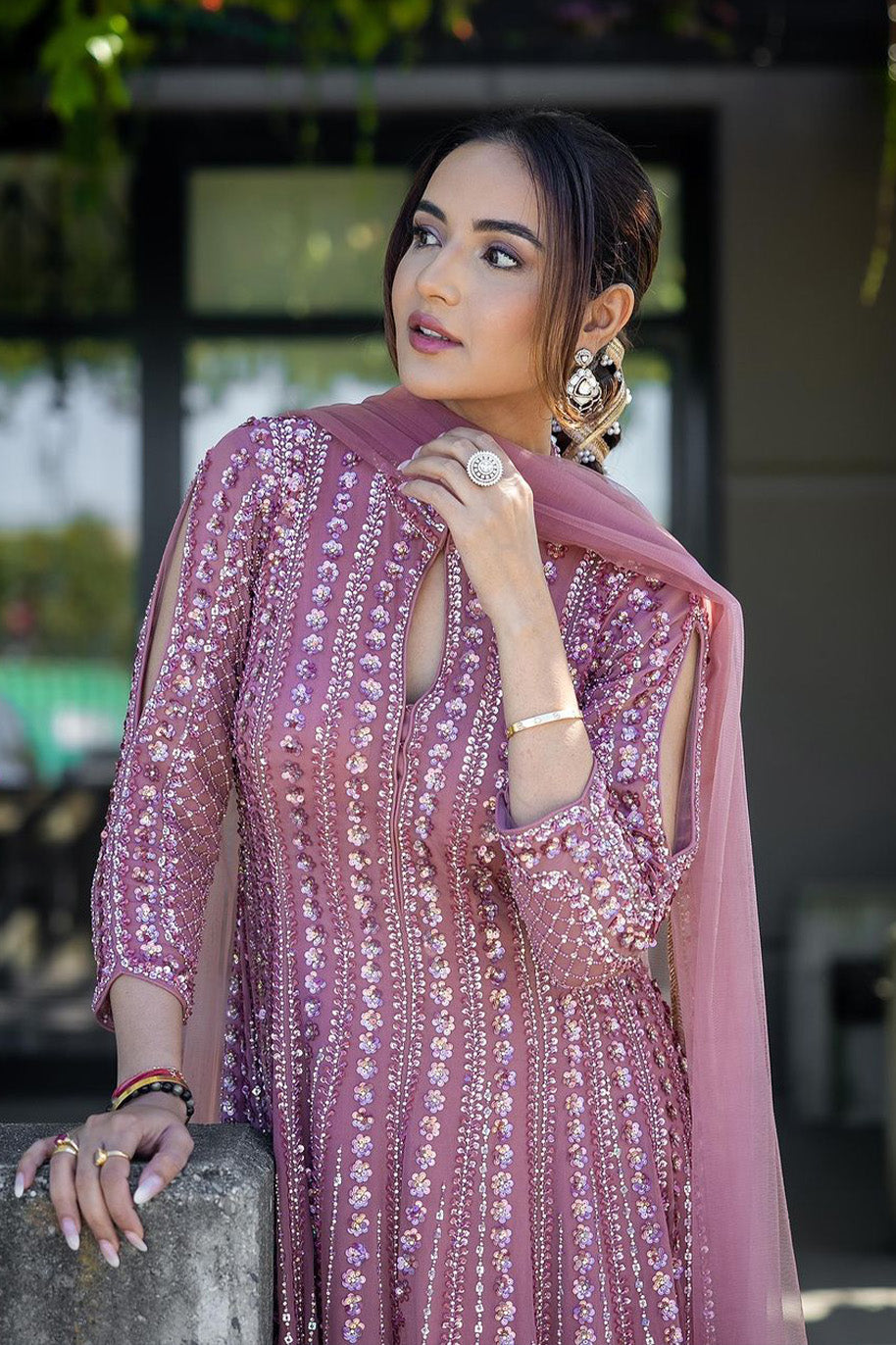 Jasmin Bhasin in the Jaipur Set