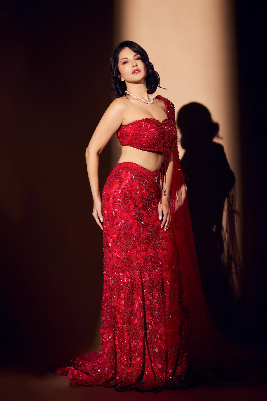 Sunny Leone in Radiant Diva