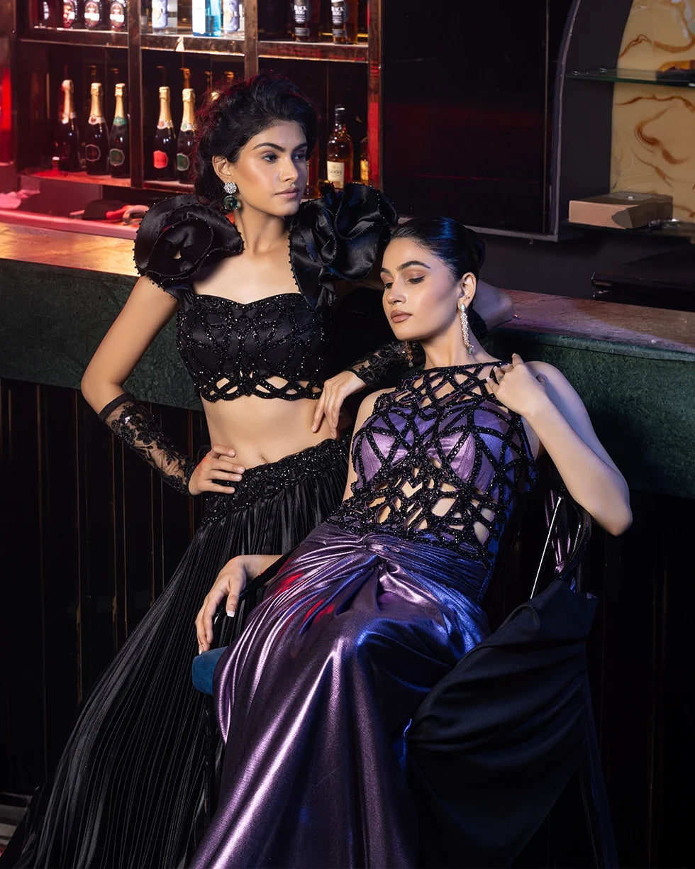 Glow Bold or Go Home: Start 2025 in Style with Roopvatika’s ‘Dark Desire’