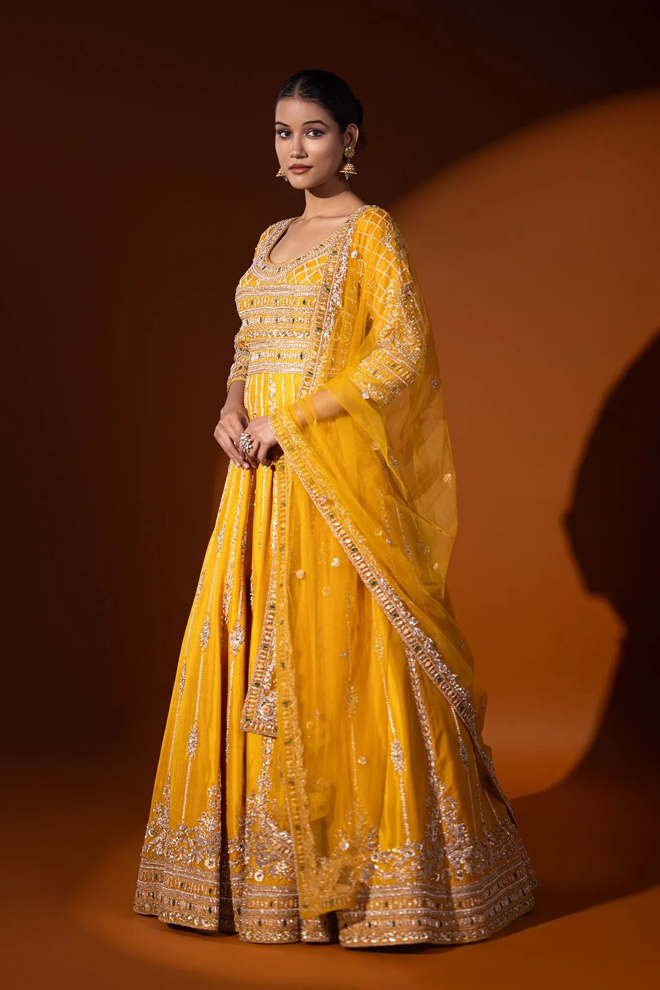 Zarnigar Anarkali set