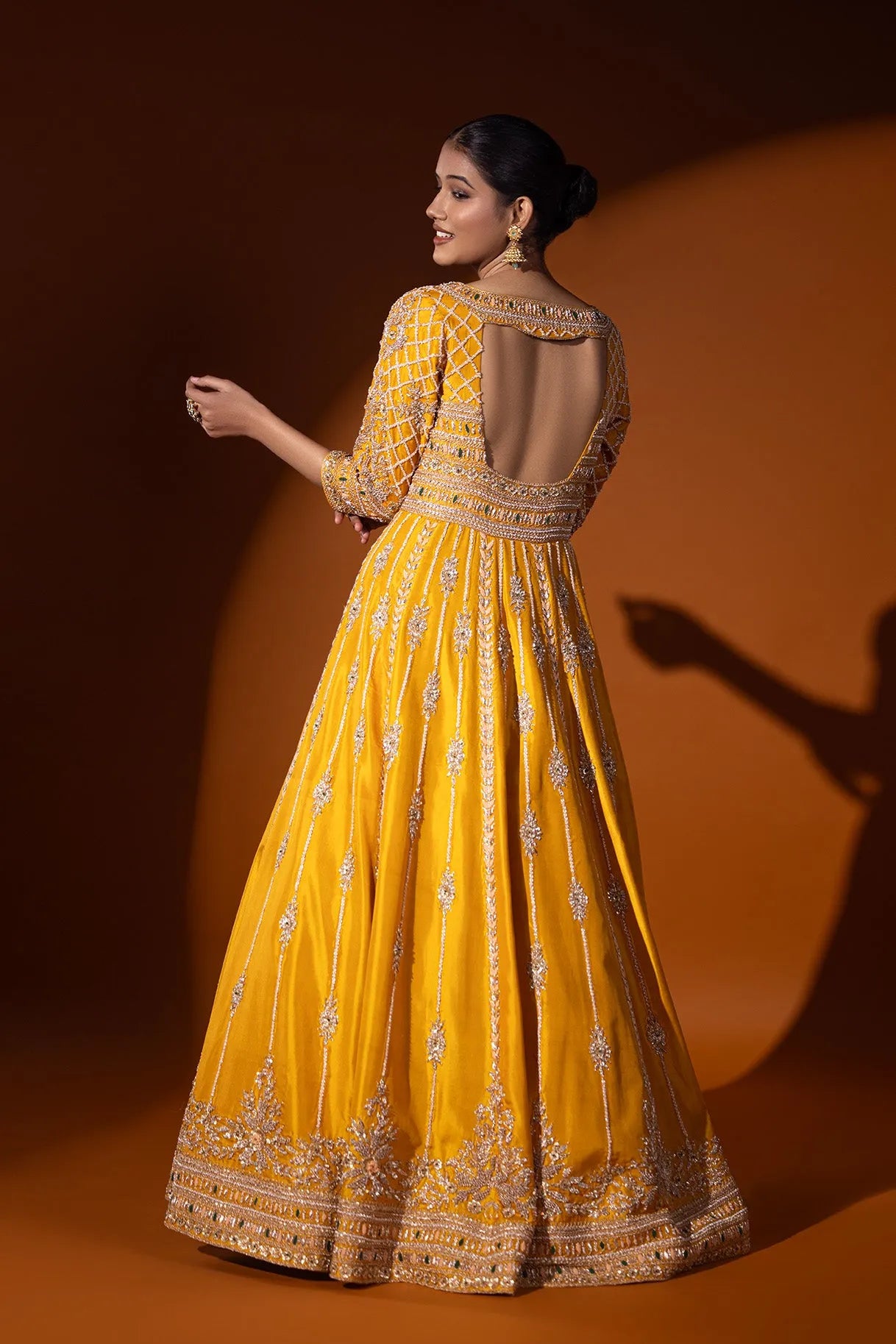 Zarnigar Anarkali set