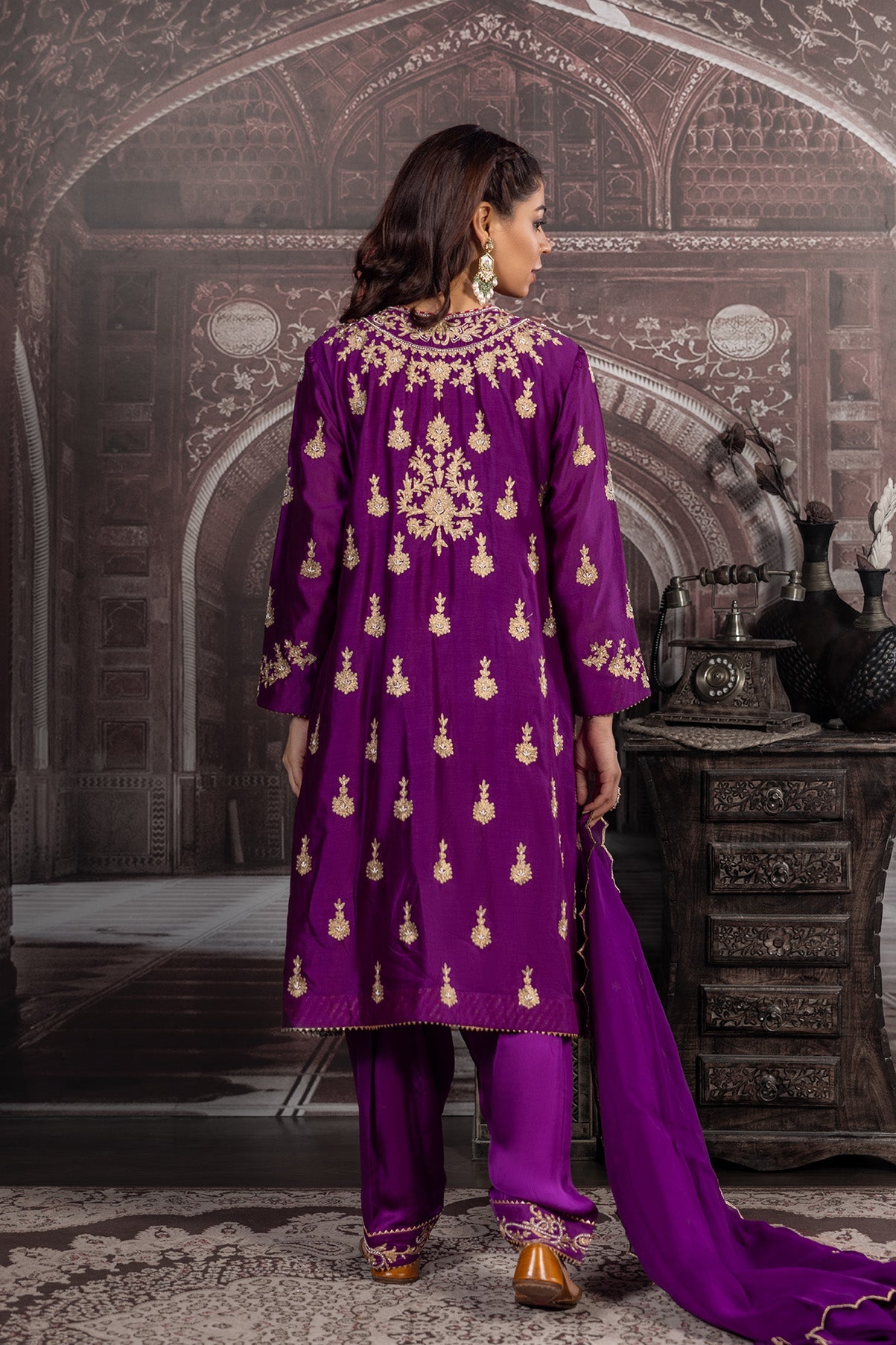 Nayab Purple Aari Set