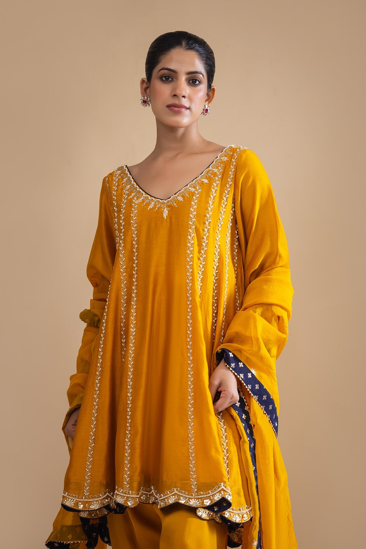 Sunehri Adaa Anarkali Ensemble