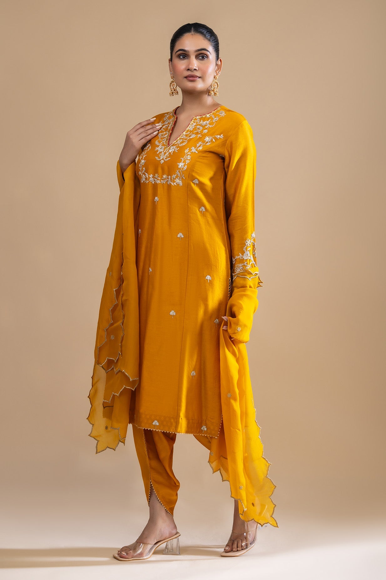 Zarqaa Sitara Kurta Dhoti Set