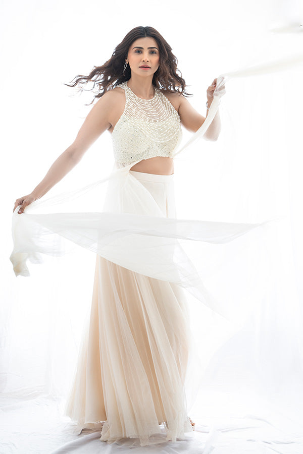 Daisy Shah in Ivory Grace