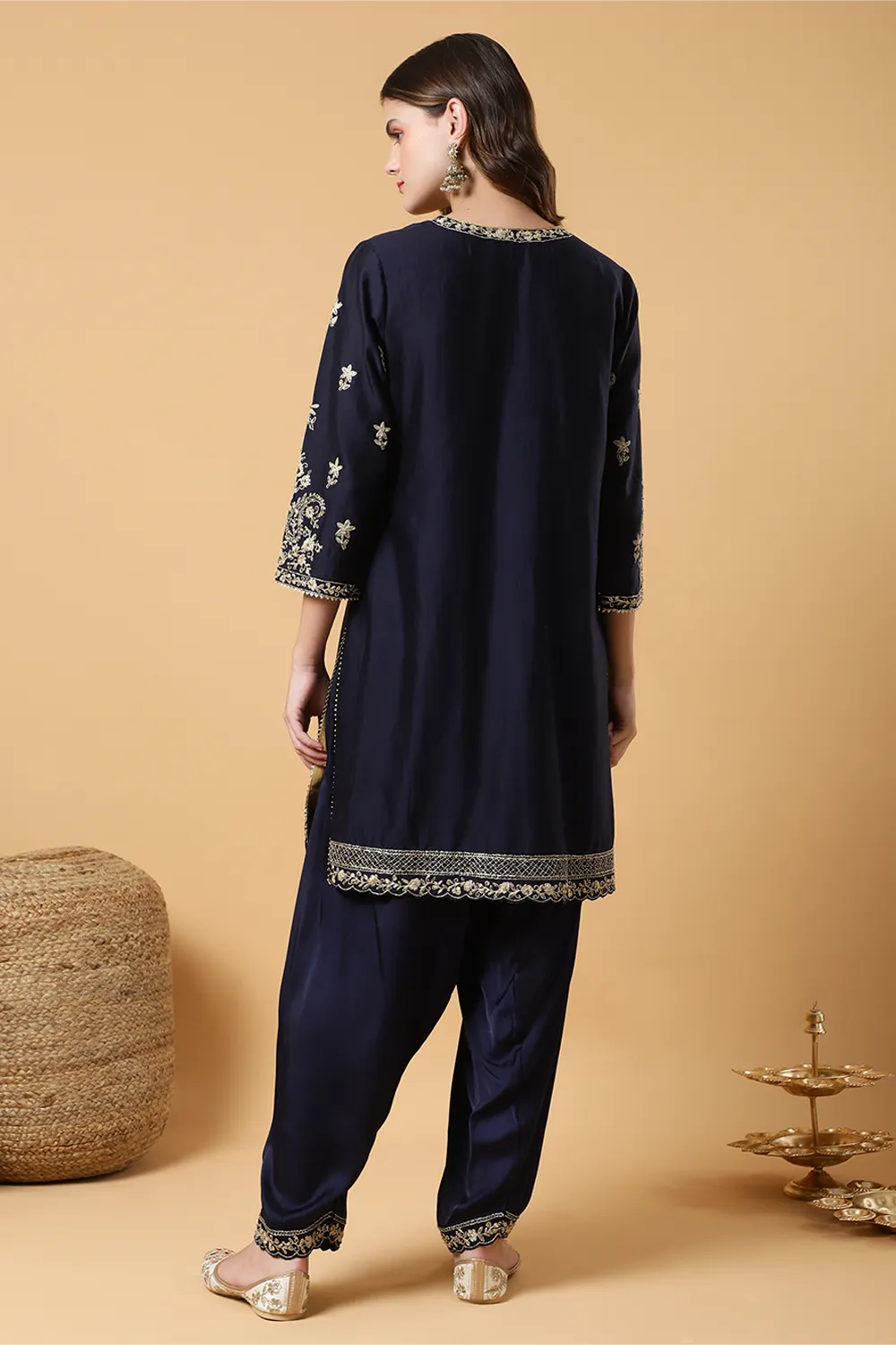 Meherbano short kurta & salwar set