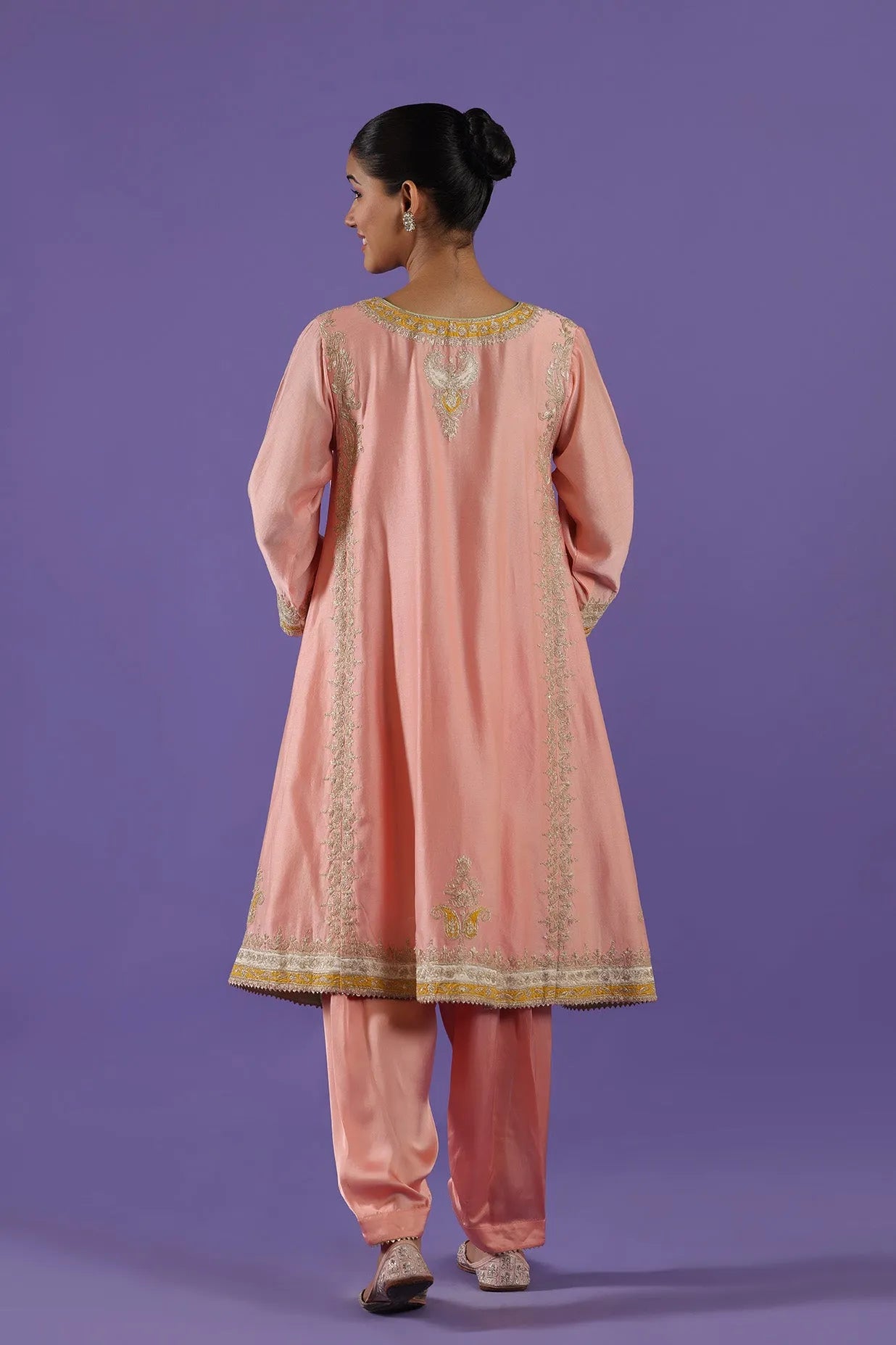 Saanvika Choga Salwar set