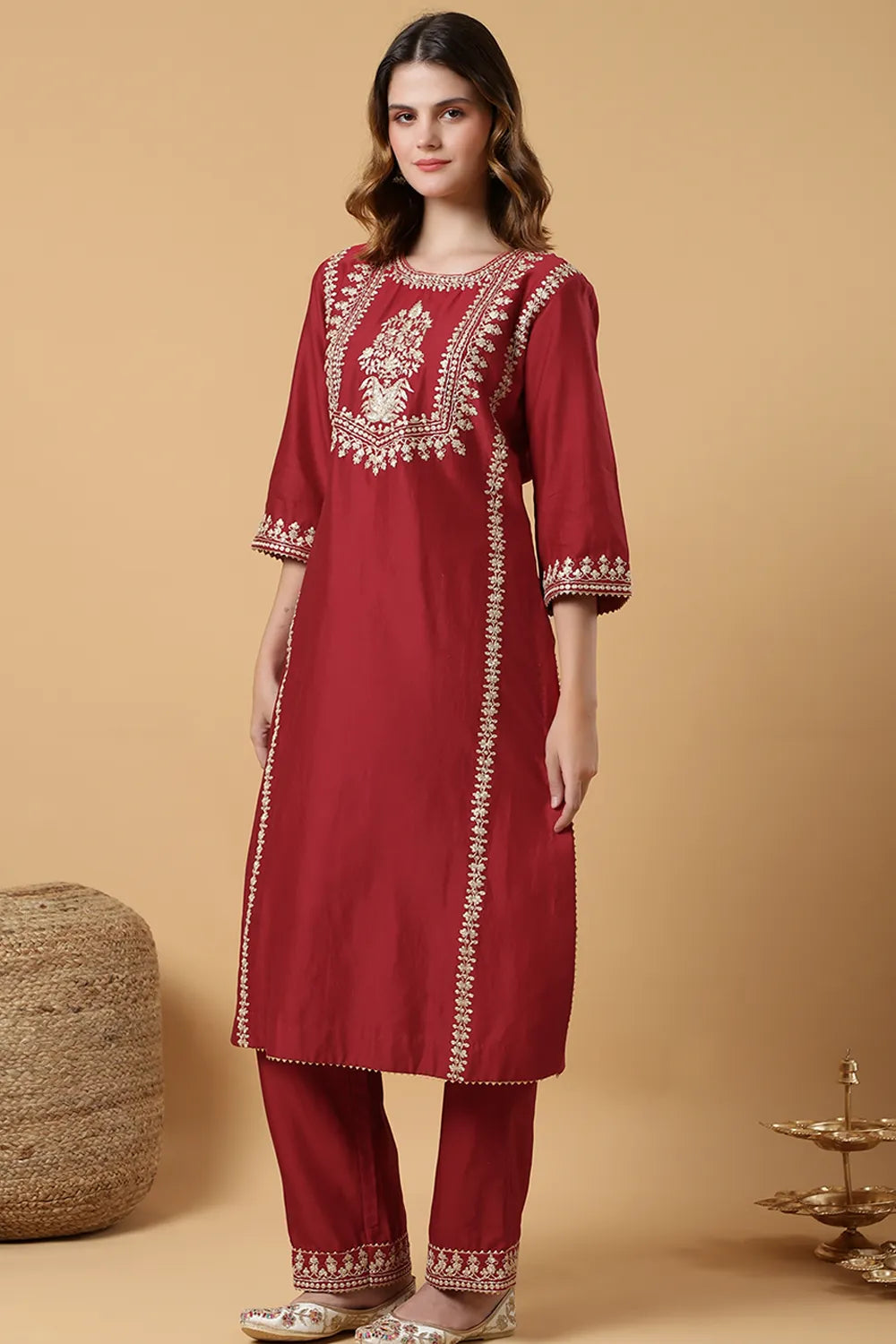Surkh rang Suit Set