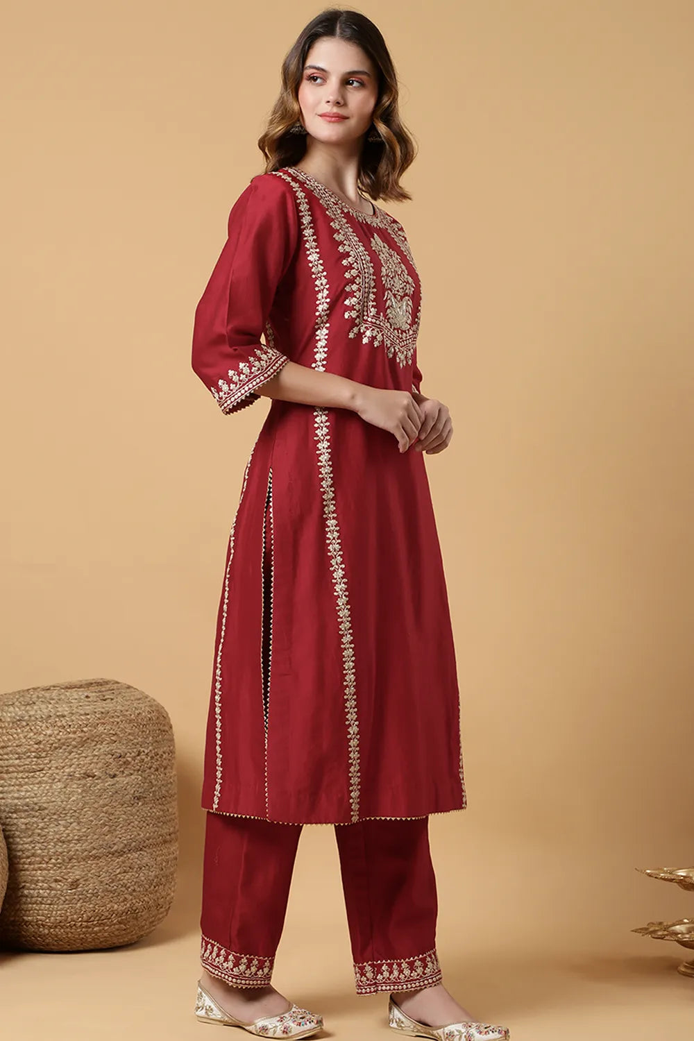 Surkh rang Suit Set