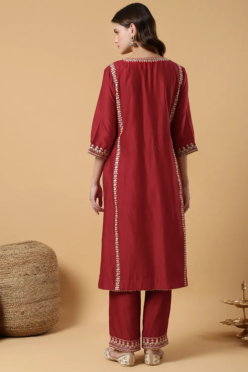 Surkh rang Suit Set