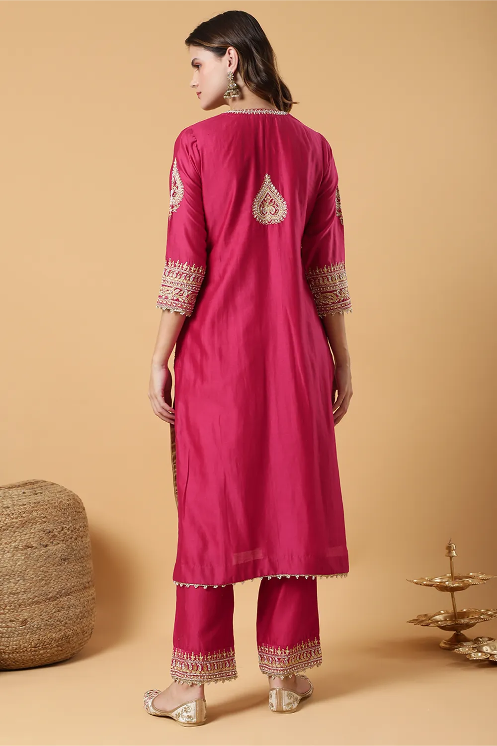 Pakeezah kurta and pant set