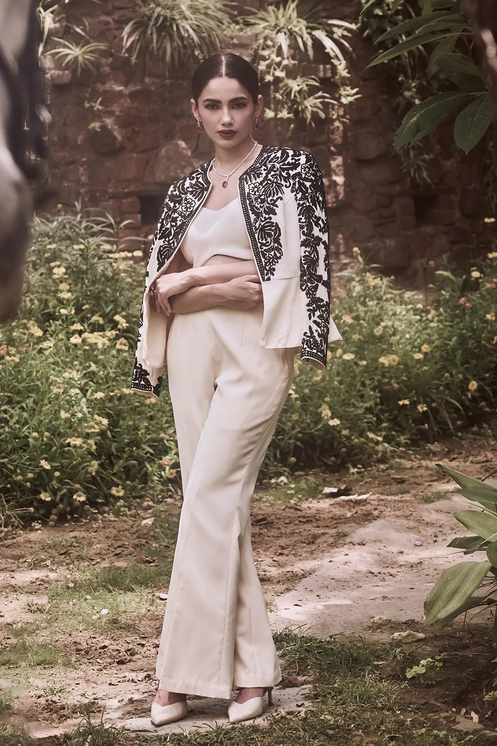 Nazneen ShortJacket & Bell Bottom Set